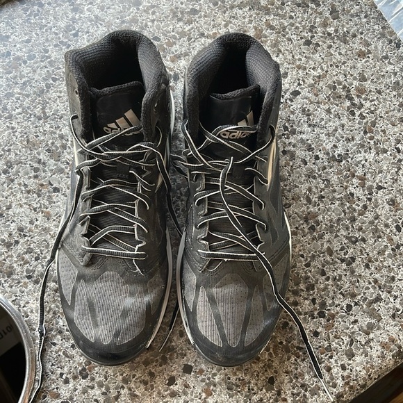 2013 Adidas Mad Basketball Shoes Sz 8.5 Mens Black,‎ gray & White. Worn on court - Picture 2 of 16